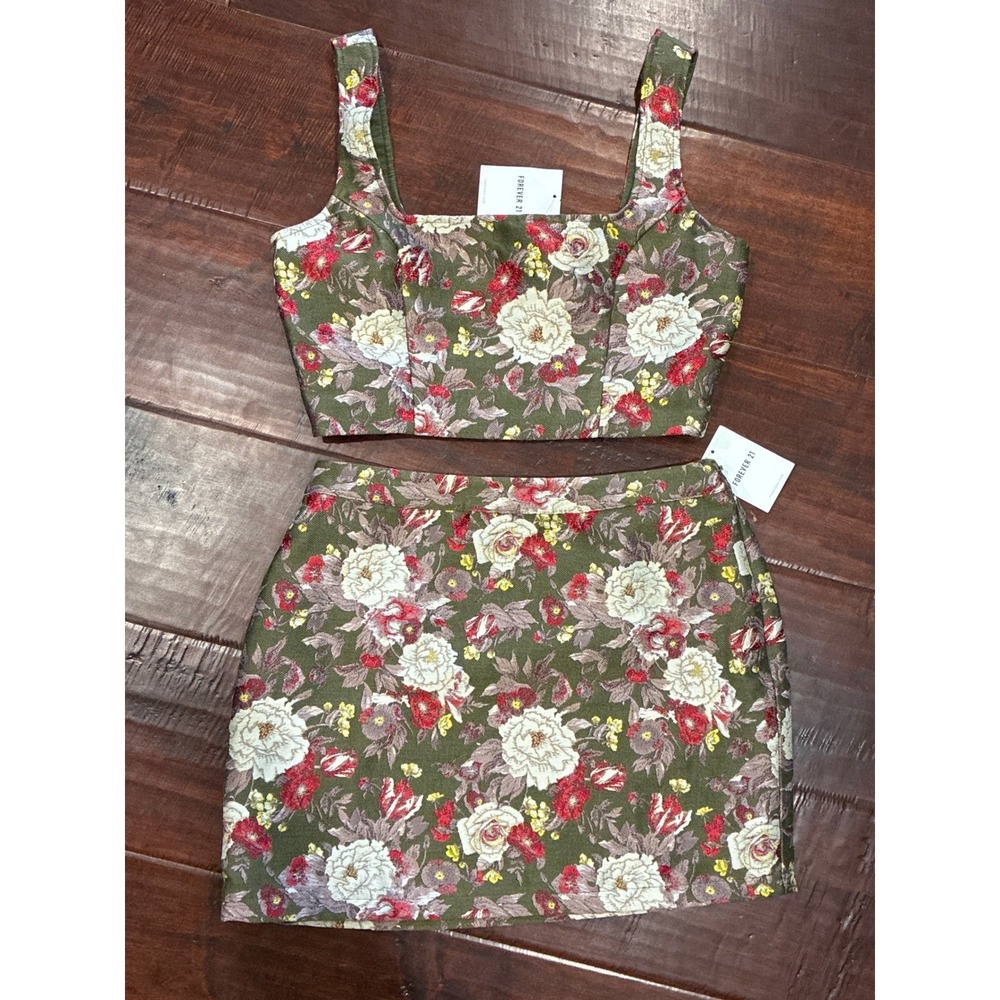 NWT Forever 21 Tapestry 2 Piece Floral Skirt Set Womens Med 00491834 Olive Green